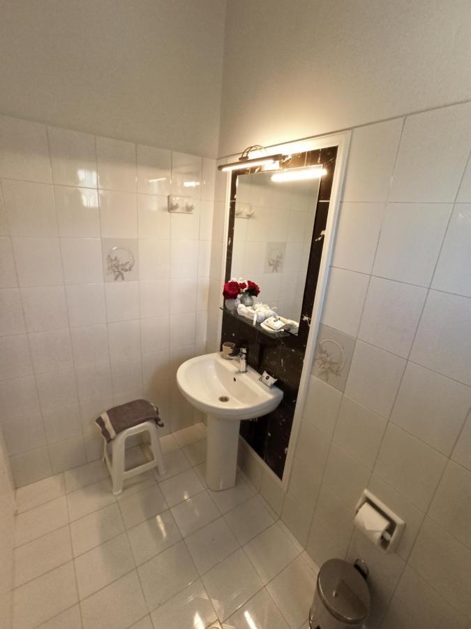 Wave Marathias Apartments 외부 사진